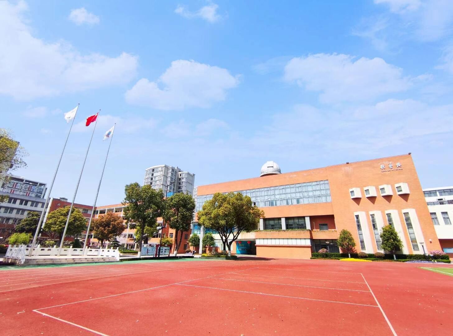 南京航空航天大学从属高等中学有几个校区_地点别离在哪？