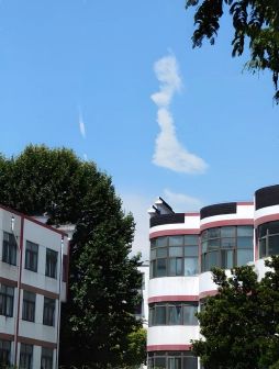 南京市第二十七高等中学是公立仍是私立,是重点中学吗？