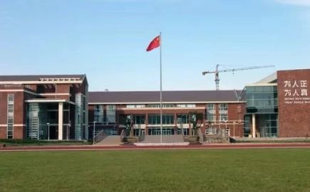 江苏省姑苏中黉舍是公立仍是私立,是重点中学吗？