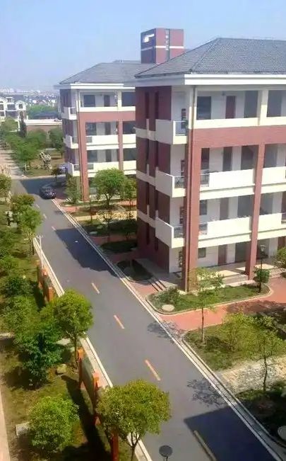 梅李高等中学简介概略（建校汗青、地点、师资、校训、情况）