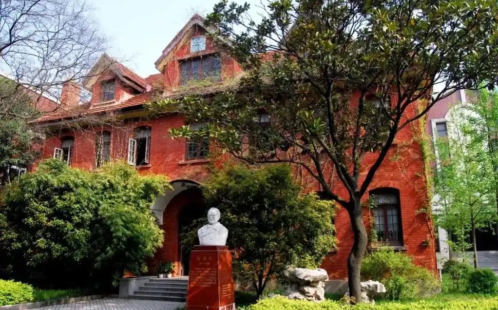 姑苏市第四中学简介概略(建校汗青、地点、师资、校训、情况)