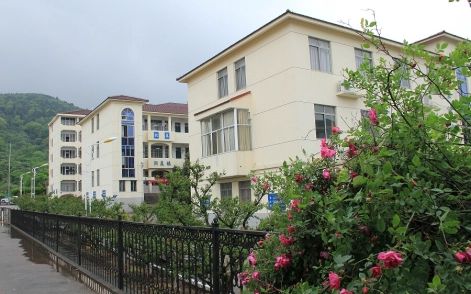 姑苏市东山中学地点在那里_位于哪一个区？