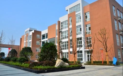 合肥一六八中学简介概略（建校汗青、地点、师资、校训、情况）