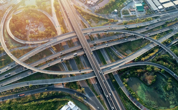 2026年春节高速收费吗,春节高速公路为甚么要收费?