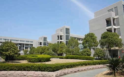 杭州第四中学简介概略（建校汗青、地点、师资、校训、情况）