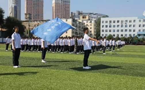 沈阳市回民中学是公立仍是私立,是重点中学吗?