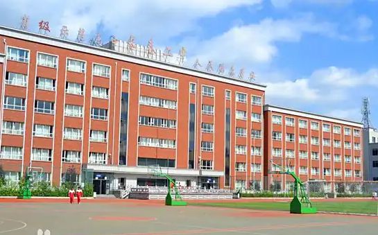 长春市第二中学在长春的排名第几,属于甚么层次？