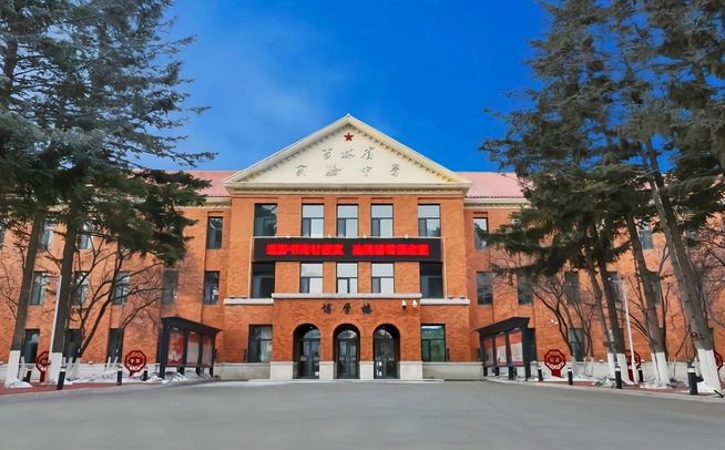 吉林省尝试中学简介概略（建校汗青、地点、师资、校训、情况）