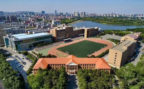 吉林省尝试中学简介概略（建校汗青、地点、师资、校训、情况）