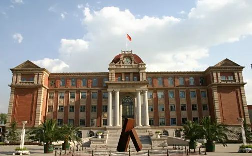天津市尝试中学简介概略(建校汗青、地点、师资、校训、情况)