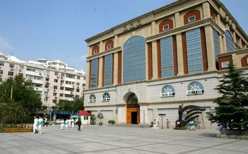 天津市尝试中黉舍区在哪_在甚么区?