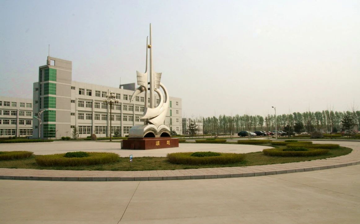 天津市宝坻区第一中学简介概略(建校汗青、地点、师资、校训、情况)