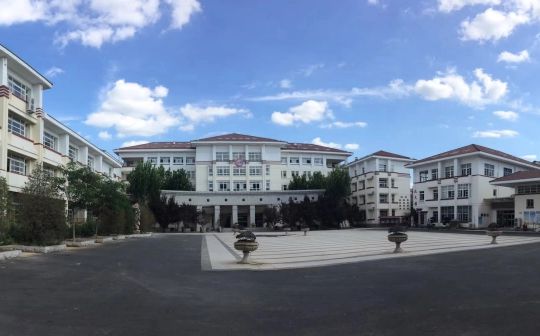 天津市第四十五中学简介概略(建校汗青、地点、师资、校训、情况)