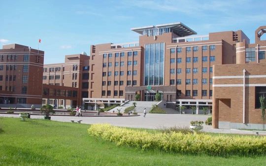 北都门范大学天津从属中学在天津的排名第几,属于甚么层次？