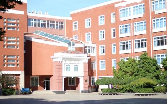 天津市第五中学是公立仍是私立,是重点中学吗?