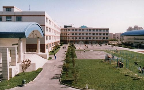 天津经济手艺开辟区第一中学简介概略(建校汗青、地点、师资、校训、情况)
