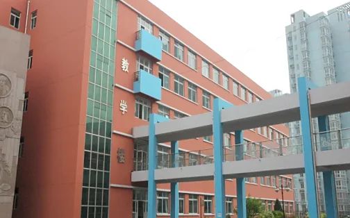 天津市滨海新区塘沽紫云中学简介概略(建校汗青、地点、师资、校训、情况)