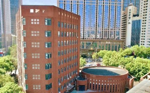天津市建华中学简介概略(建校汗青、地点、师资、校训、情况)