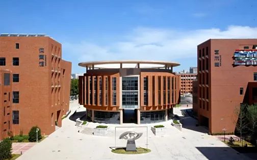 石家庄市第二中黉舍区在哪_在甚么区？