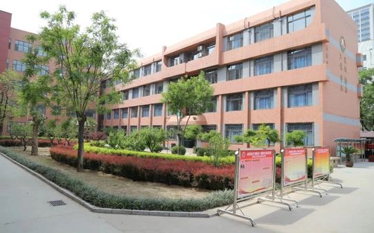 石家庄市第四中黉舍区在哪_在甚么区？
