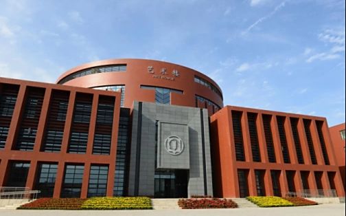济南西城尝试中黉舍区在哪_在甚么区?