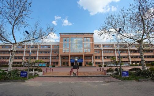 济南市章丘区第四中学简介概略（建校汗青、地点、师资、校训、情况）