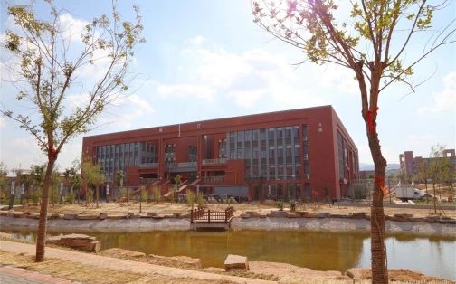 济南市章丘区第四中学在济南的排名第几,属于甚么层次？