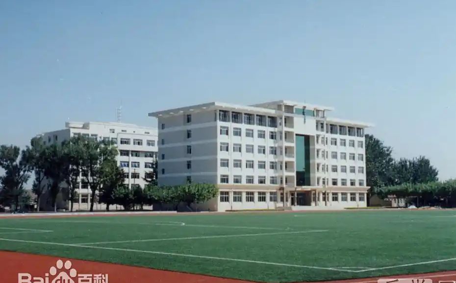 青岛市即墨区第一中学在青岛的排名第几,属于甚么层次？