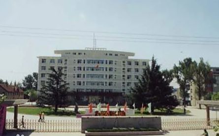 青岛市即墨区第一中黉舍区在哪_在甚么区？