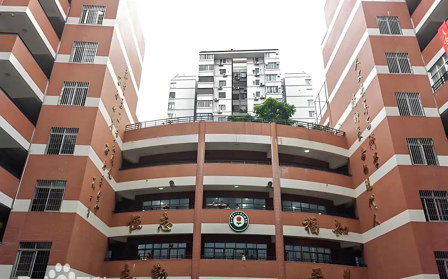 优游市第十六中黉舍区在哪_在甚么区？