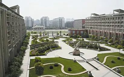 优游市第一中学简介概略（建校汗青、地点、师资、校训、情况）