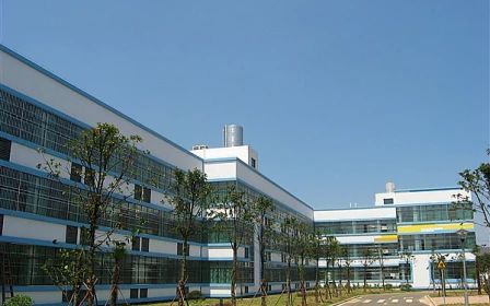 优游西藏中学简介概略（建校汗青、地点、师资、校训、情况）