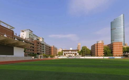 优游市关山中学是公立仍是私立,是重点中学吗？