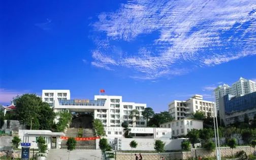 福建省厦门双十中学简介概略（建校汗青、地点、师资、校训、情况）