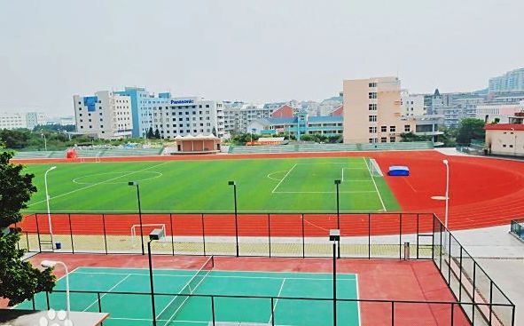 厦门市第三中学在厦门的排名第几,属于甚么层次?