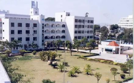 厦门大学从属科技中学有几个校区_别离在哪？