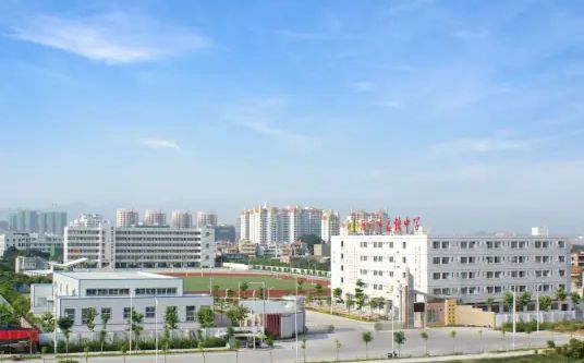 厦门市同安尝试中学简介概略（建校汗青、地点、师资、校训、情况）