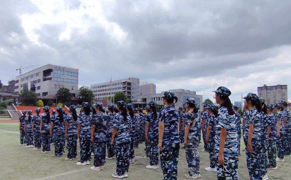 初中军训能够告假吗,小升初军训能够不到场吗？